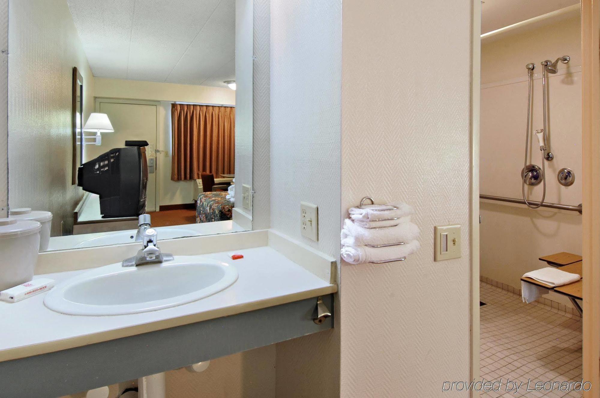 Red Roof Inn Memphis East Habitación foto